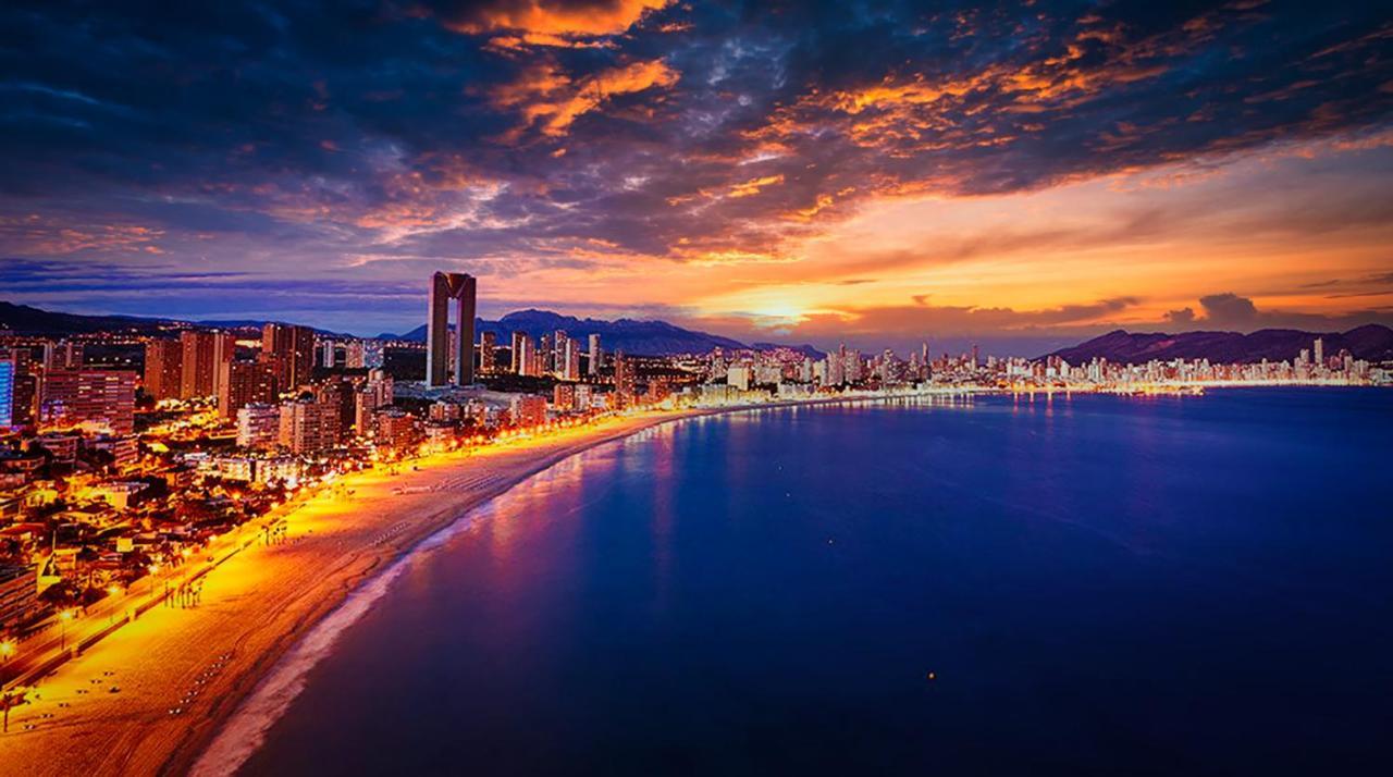Beautiful Apartment Near Beach With Panoramic Sea-View Benidorm Eksteriør billede