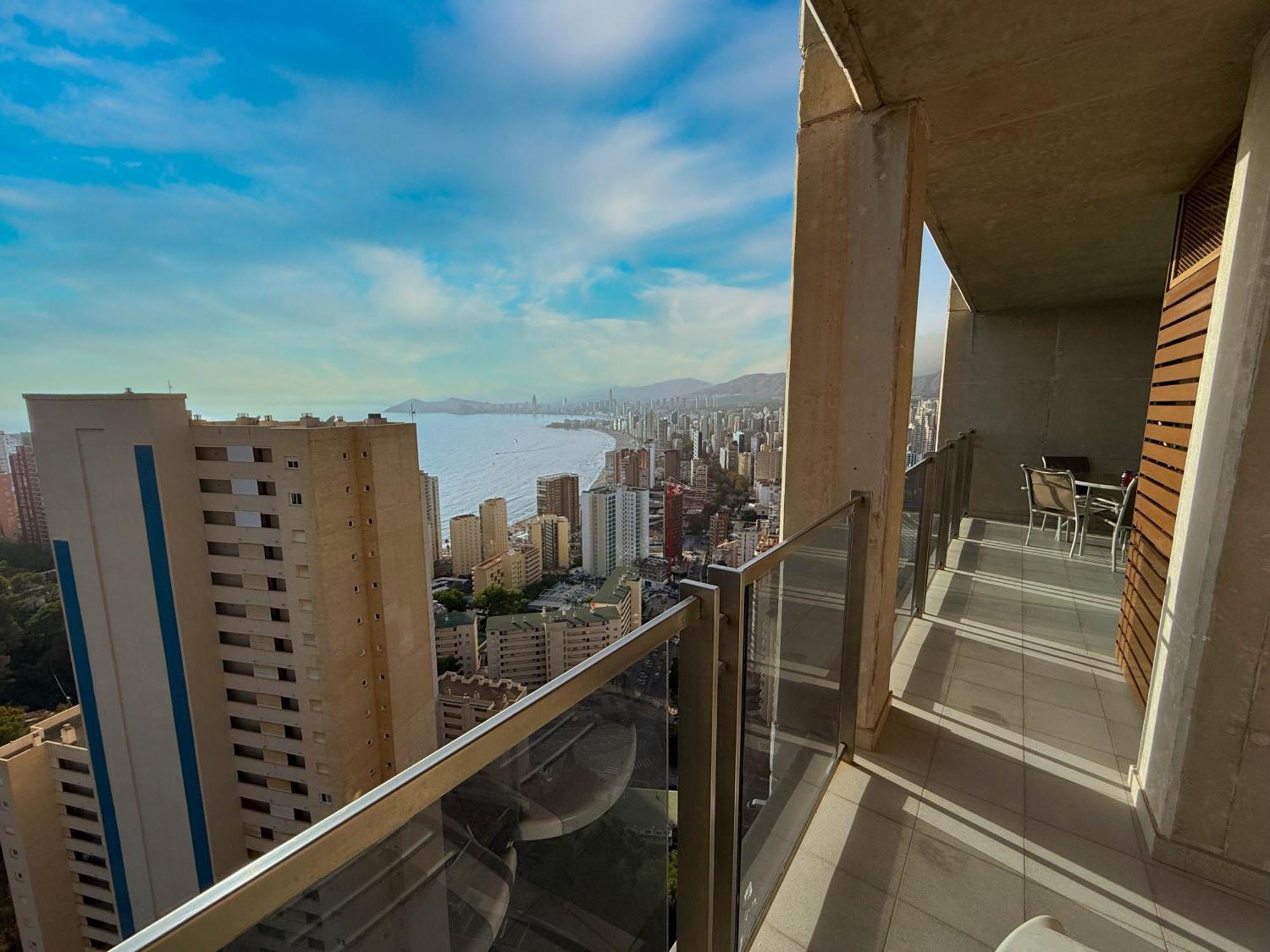 Beautiful Apartment Near Beach With Panoramic Sea-View Benidorm Eksteriør billede